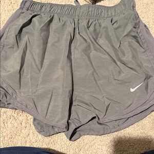 Tempo run Nike Light Gray Running Shorts